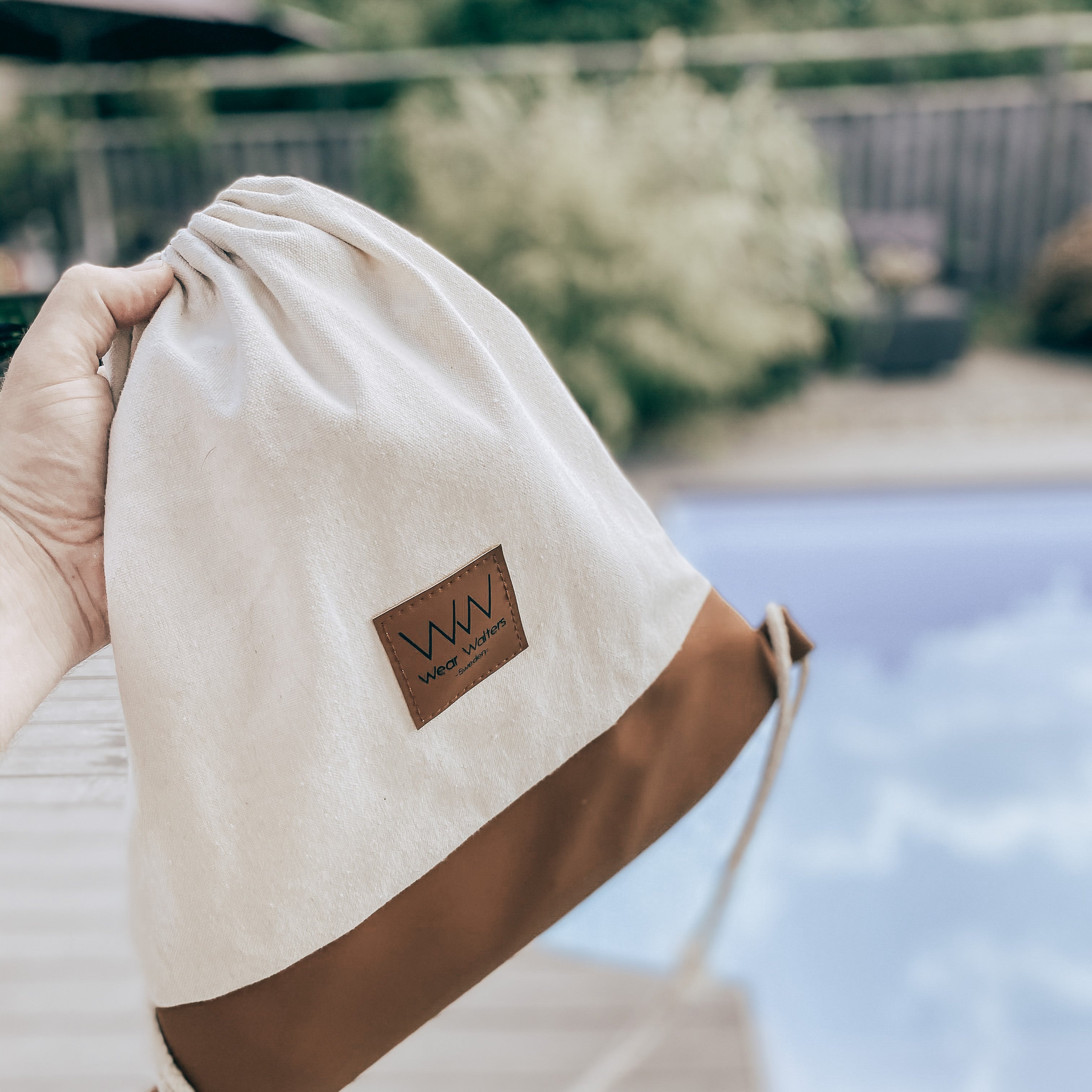 Wear Walters The Bag