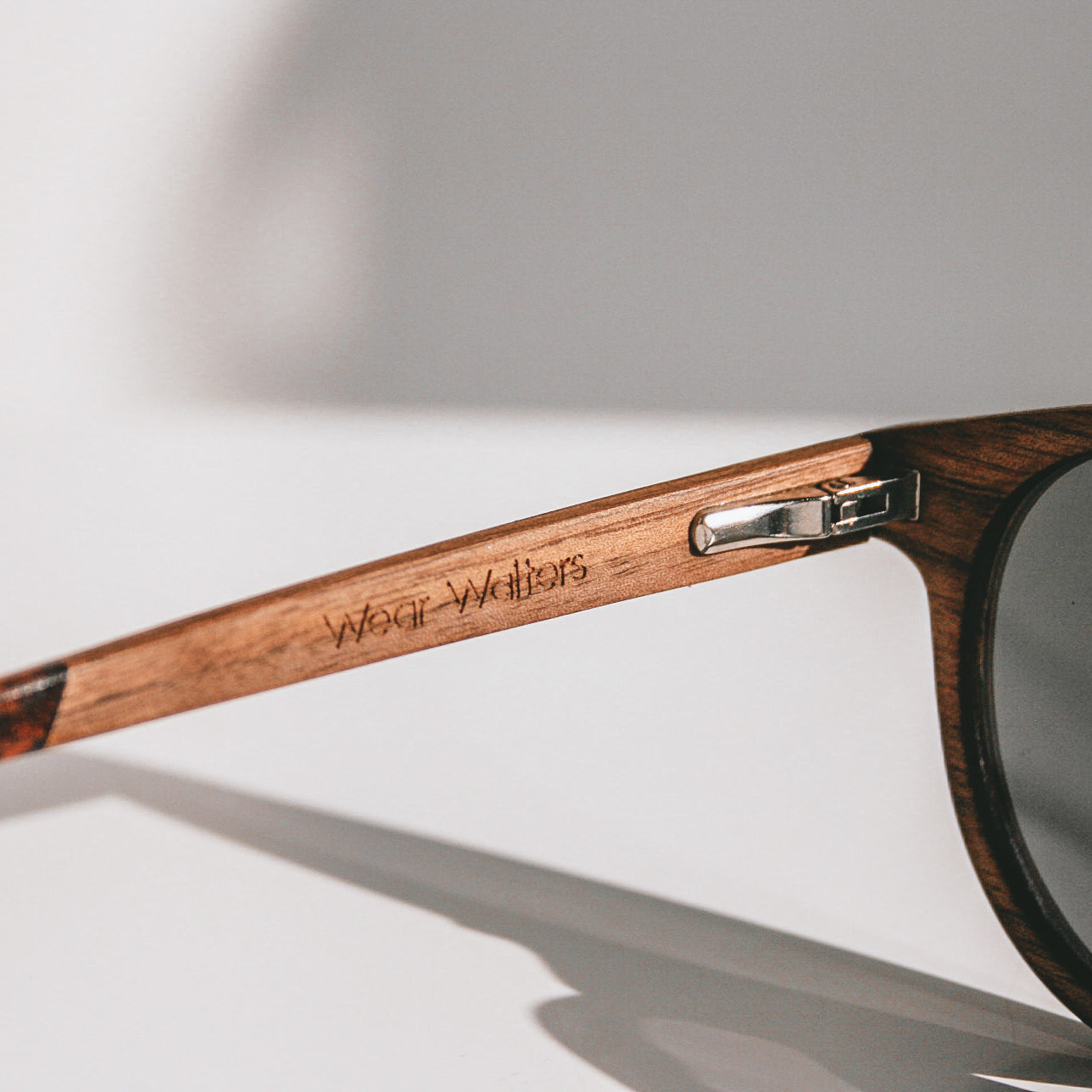 Monroe - Wooden shades