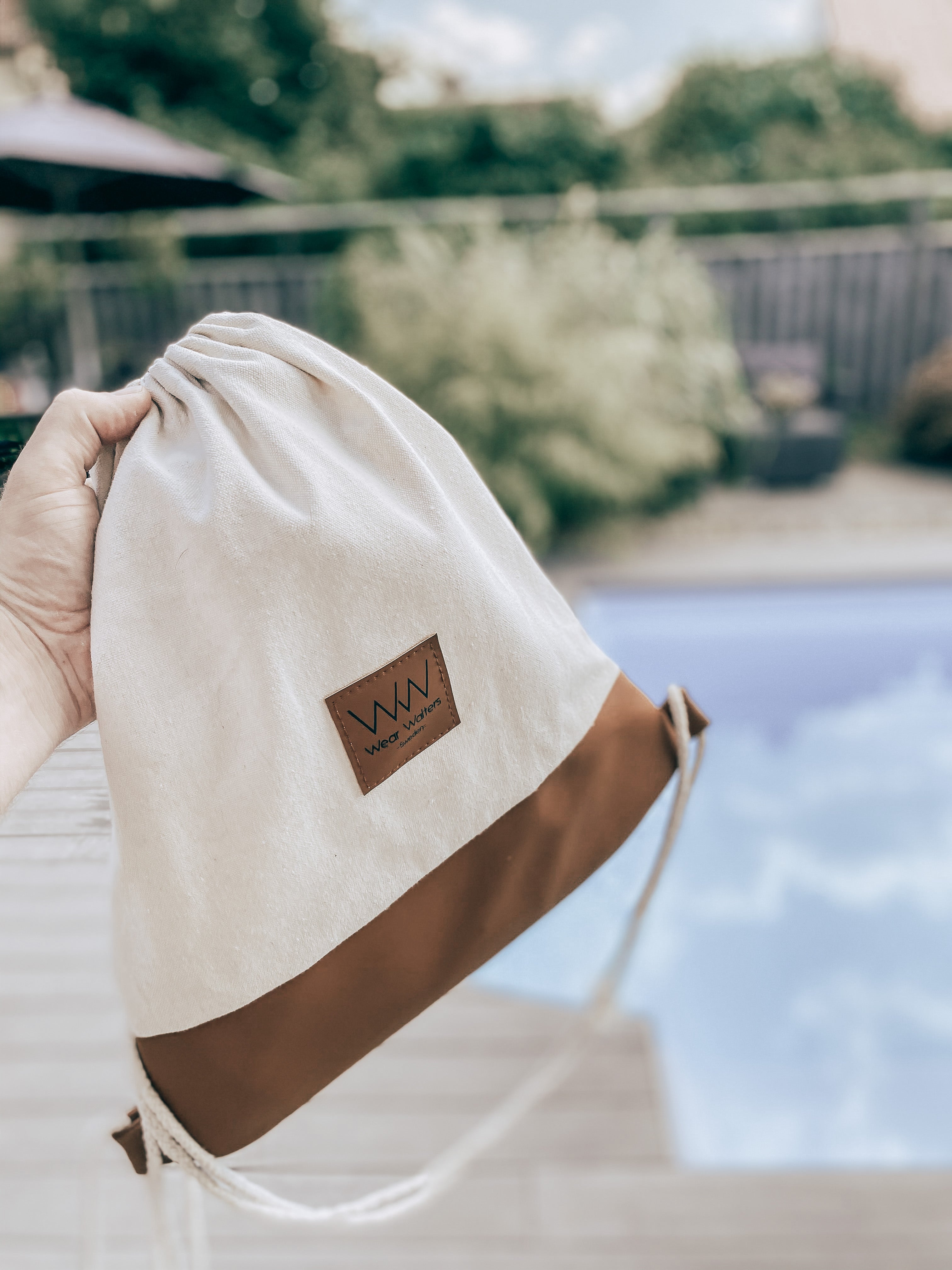 Wear Walters The Bag